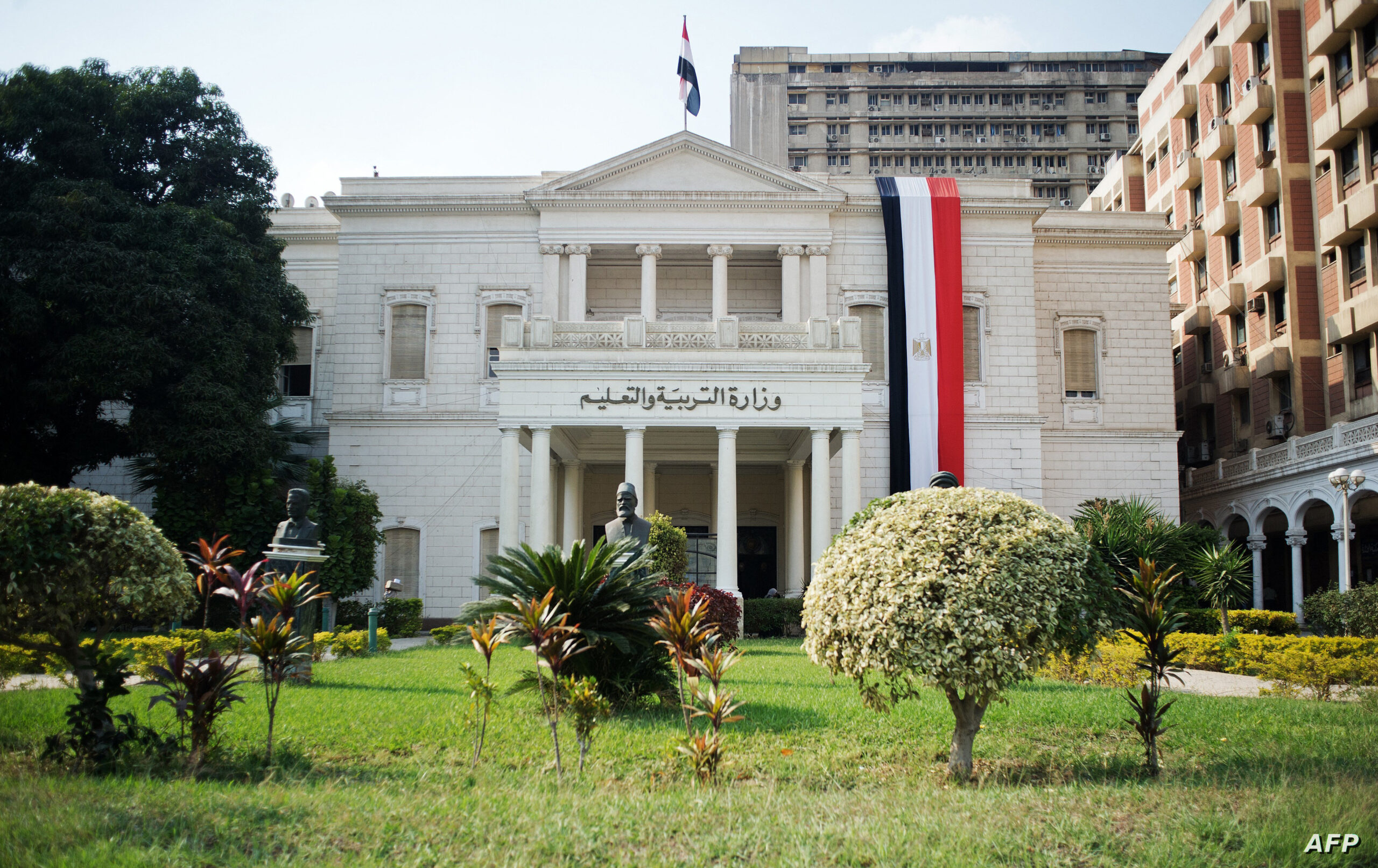 وزارة التعليم تعلن قواعد الطلاب الوافدين بالمدارس المصرية