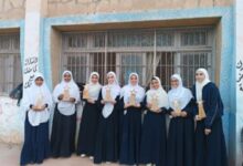 رئيس منطقة السويس يكرم الطالبات المتفوقات بمعهد فتيات الفاروق الإعدادي النموذجي 6 FB IMG 1699804117317