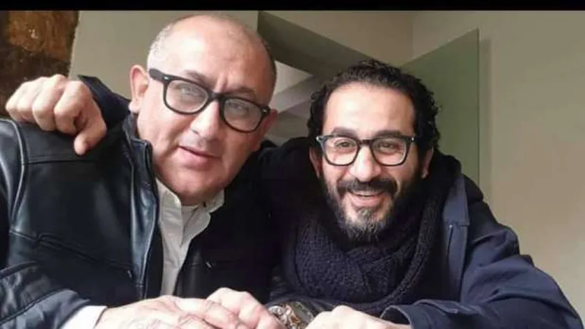 يوم الأحد 10 من ديسمبر يستقبل أحمد حلمي عزاء شقيقه