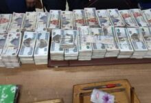 "بقيمة ٢ مليون جنيه" مسعف وسائق بالفيوم يسلمون أمانات في حادث بالطريق الصحراوي الغربي 6 FB IMG 1705421294667