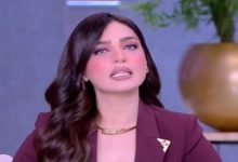 ياسمين عز تثير الجدل بتصريحاتها في "كلام الناس": "حطي إيدك في البنطلون" 6 img 1736500896786