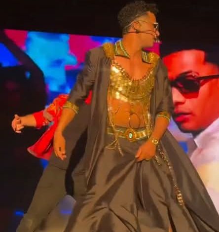 بعد إطلالته المثيرة في أمريكا.. نقابة الموسيقيين تخلي مسؤوليتها من محاسبة محمد رمضان 8 FB IMG 1744636112201