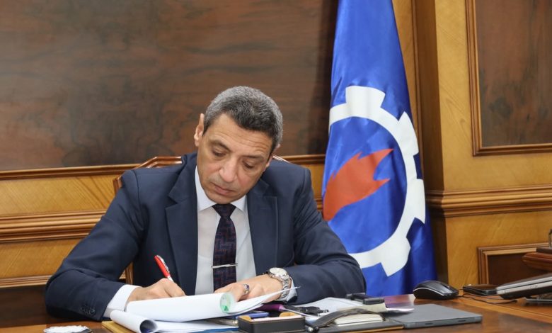 محافظ السويس يعتمد نتيجة الشهادة الإعدادية 2025 بنسبة نجاح 84.28% 11 FB IMG 1750575143870