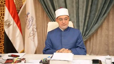 الحديث أثناء خطبة الجمعة باطل ساقط ويُنقص الأجر 3 1753418805769