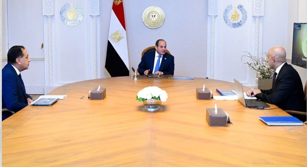 "ألف جنيه شهرياً: الرئيس السيسي يوجّه بصرف حافز تدريس اعتبارًا من نوفمبر 2025 — قراءة تحليلية في الدوافع والأثر" 1 IMG ٢٠٢٥١٠٠٧ ١٤٥٤٣١
