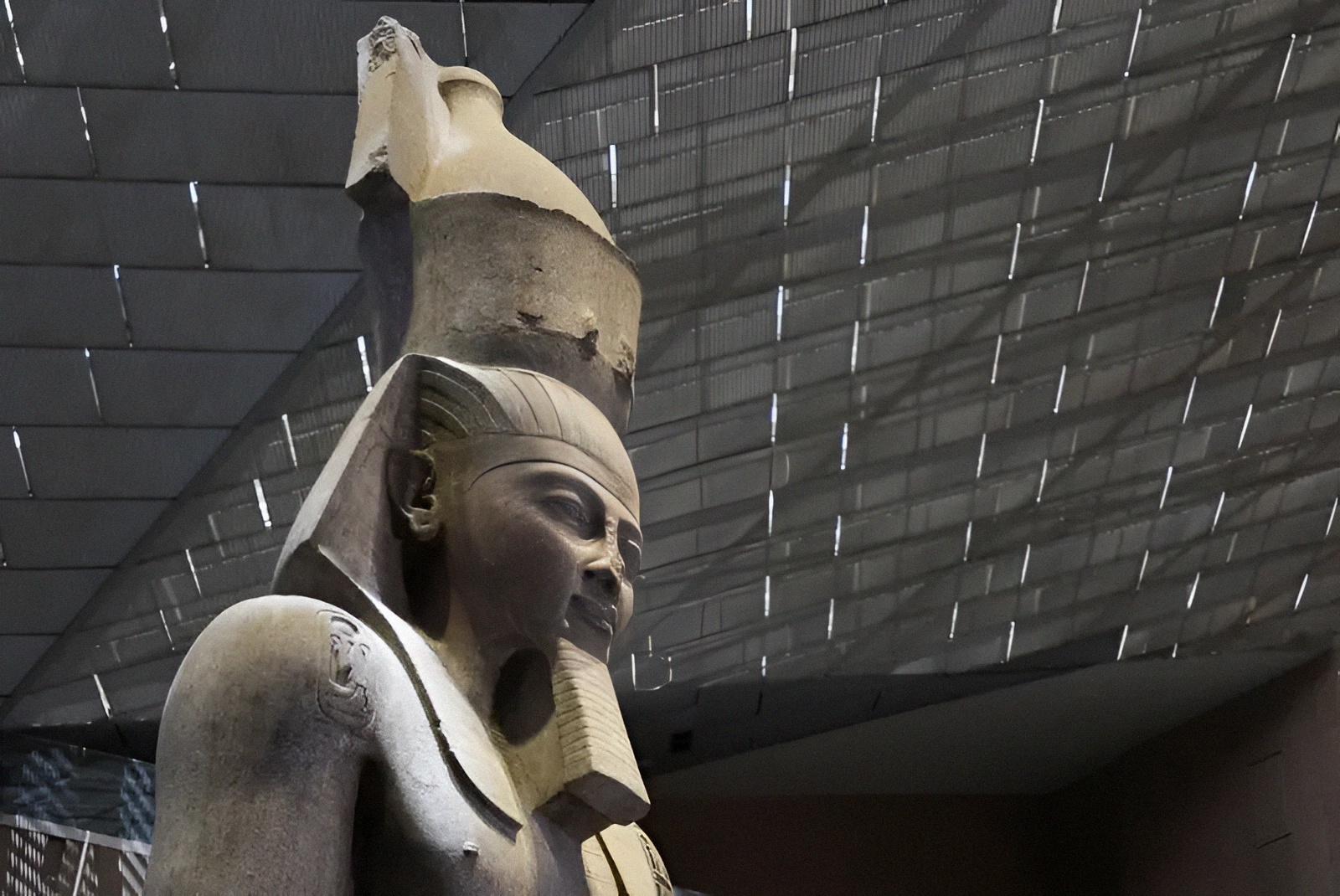 المتحف المصري الكبير.. هل يعيد كتابة علاقة المصريين بتاريخهم وحضارتهم القديمة؟ 1