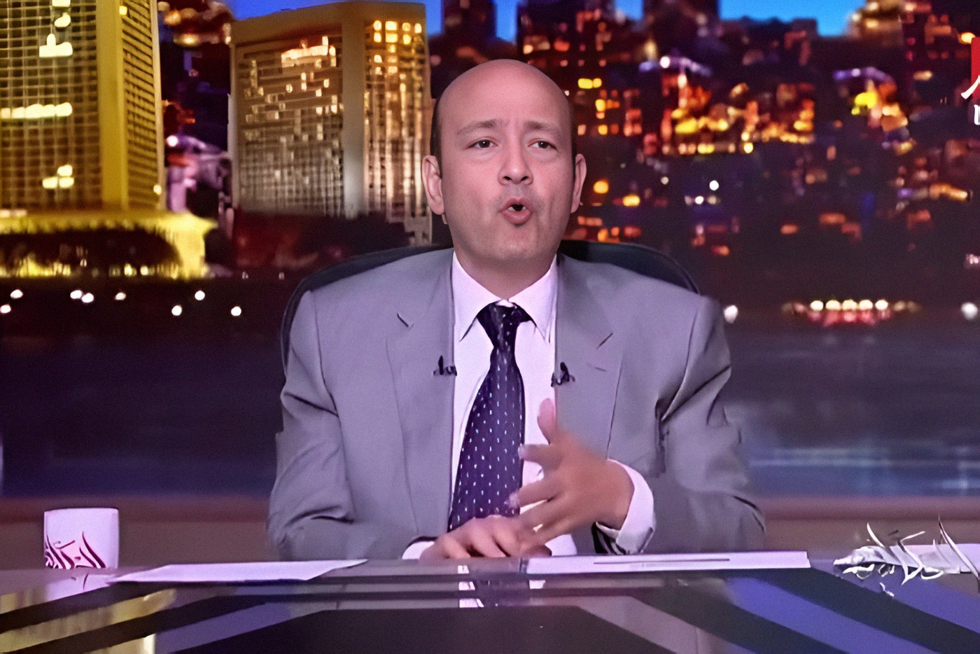 "عمرو أديب يهاجم بتسلئيل سموتريتش بعد تصريحات مثيرة: «لم يمرّ 10 ساعات وكان الرجل على ركبتيه يبكي ويعتذر للمملكة»" 1