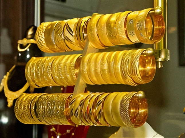 أسعار الذهب اليوم الخميس 30 أكتوبر 2025 في مصر.. ارتفاع جديد لعيار 21 وتوقعات بصعود عالمي قبل نهاية الأسبوع 1 Upfoto 7DaVu3ewcydwCVQrYGCVo9BHM5XGv1UGyCbl9GBlcEA3k