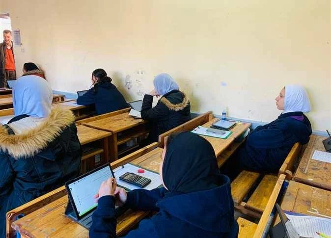 امتحانات أولى ثانوي بدون تابلت.. 4 فئات لن تتسلم الجهاز وطريقة أداء الاختبارات 1 امتحانات أولى ثانوي بدون تابلت.. 4 فئات لن تتسلم الجهاز وطريقة أداء الاختبارات