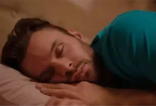 الحديث خلال النوم